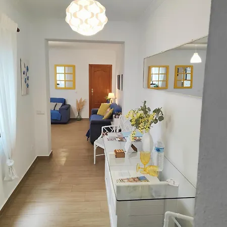 Céntrico Con Terraza Y Wifi *